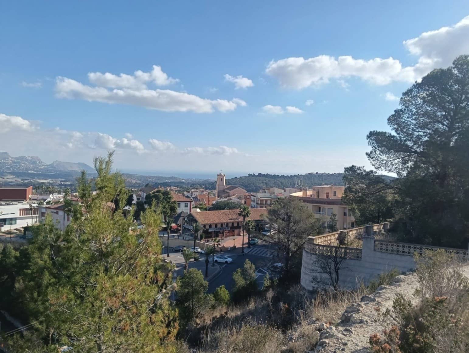 6 bedroom Villa for sale in La Nucia with garage - € 840,000 (Ref: 9700035)