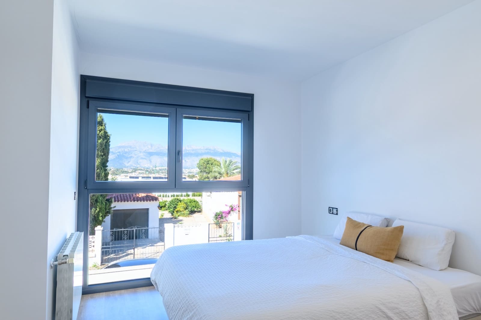 3 soveværelse Villa til salg i Albir med swimmingpool garage - € 750.000 (Ref: 9700191)