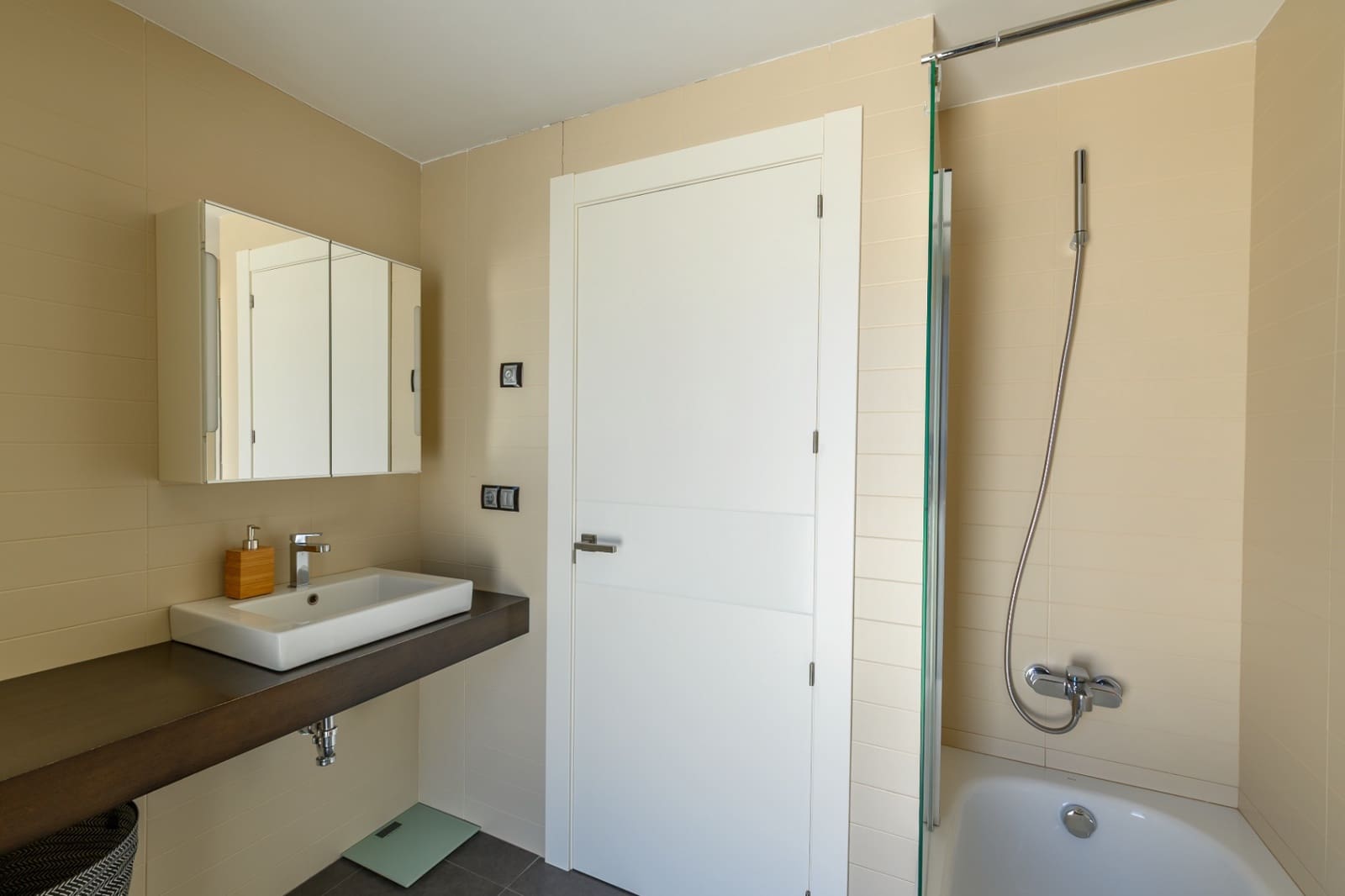 3 soveværelse Villa til salg i Albir med swimmingpool garage - € 750.000 (Ref: 9700191)