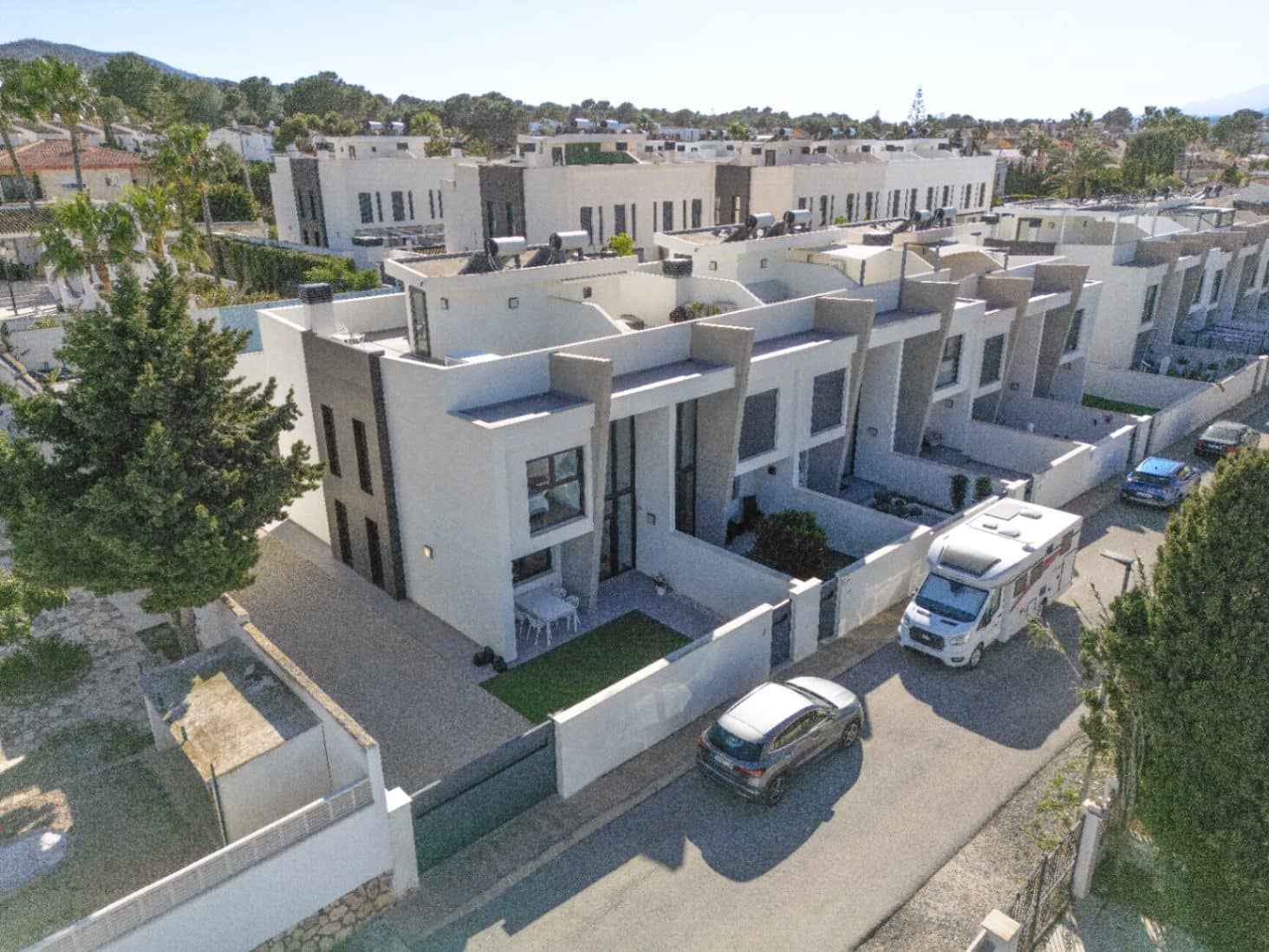 3 soveværelse Villa til salg i Albir med swimmingpool garage - € 750.000 (Ref: 9700191)