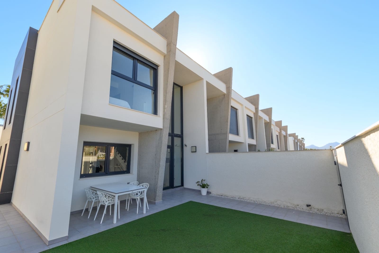 3 soveværelse Villa til salg i Albir med swimmingpool garage - € 750.000 (Ref: 9700191)