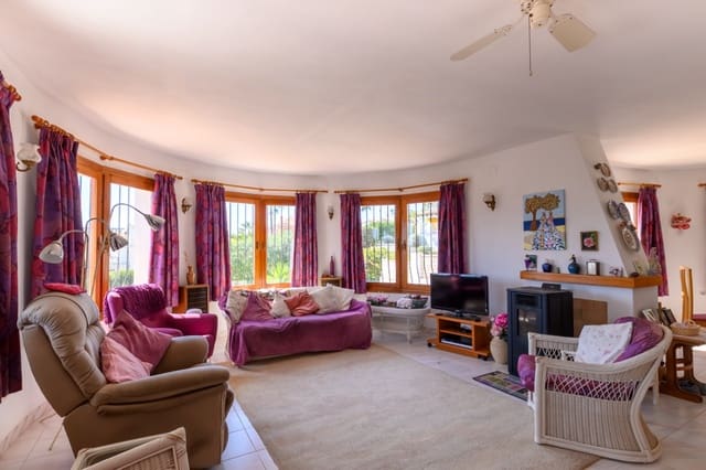 3 bedroom Villa for sale in Benitachell / Benitatxell with pool garage - € 545,000 (Ref: 9720251)