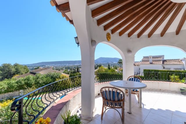 3 bedroom Villa for sale in Benitachell / Benitatxell with pool garage - € 545,000 (Ref: 9720251)