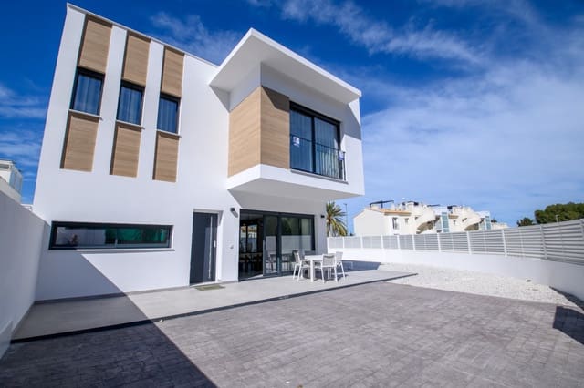 3 soverom Villa til salgs i La Pedrera - Vessanes, Dénia med svømmebasseng garasje - € 695 000 (Ref: 9750726)