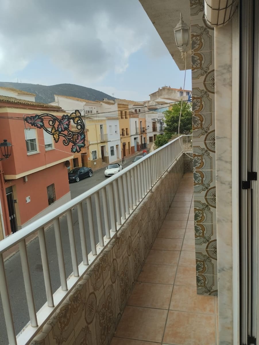 6 soverom Hus til salgs i Benitachell / Benitatxell - € 300 000 (Ref: 9758215)