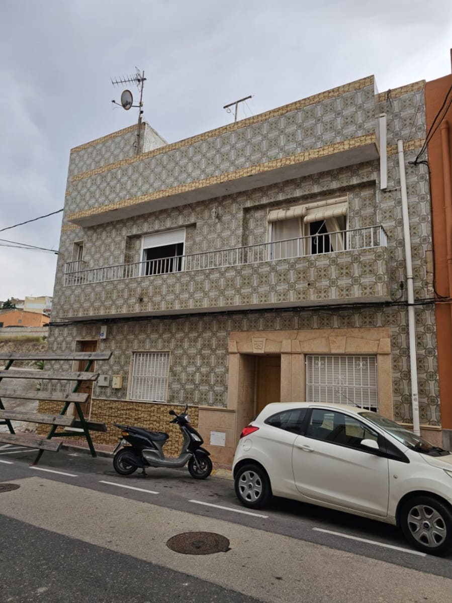 6 soverom Hus til salgs i Benitachell / Benitatxell - € 300 000 (Ref: 9758215)