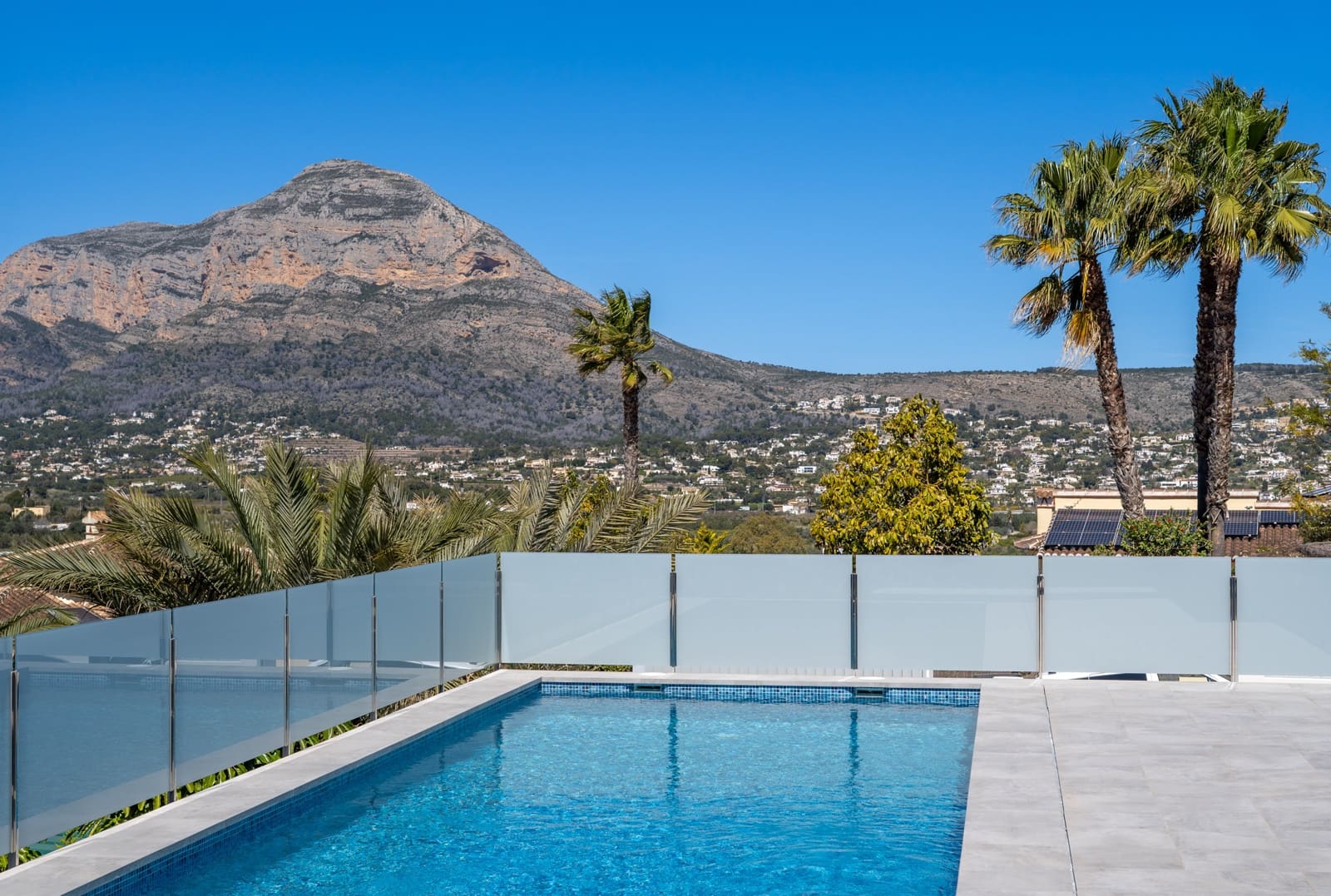 Chalet de 3 habitaciones en Javea / Xàbia en venta con garaje - 1.190.000 € (Ref: 9760995)