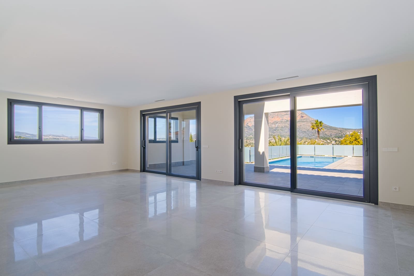 Chalet de 3 habitaciones en Javea / Xàbia en venta con garaje - 1.190.000 € (Ref: 9760995)