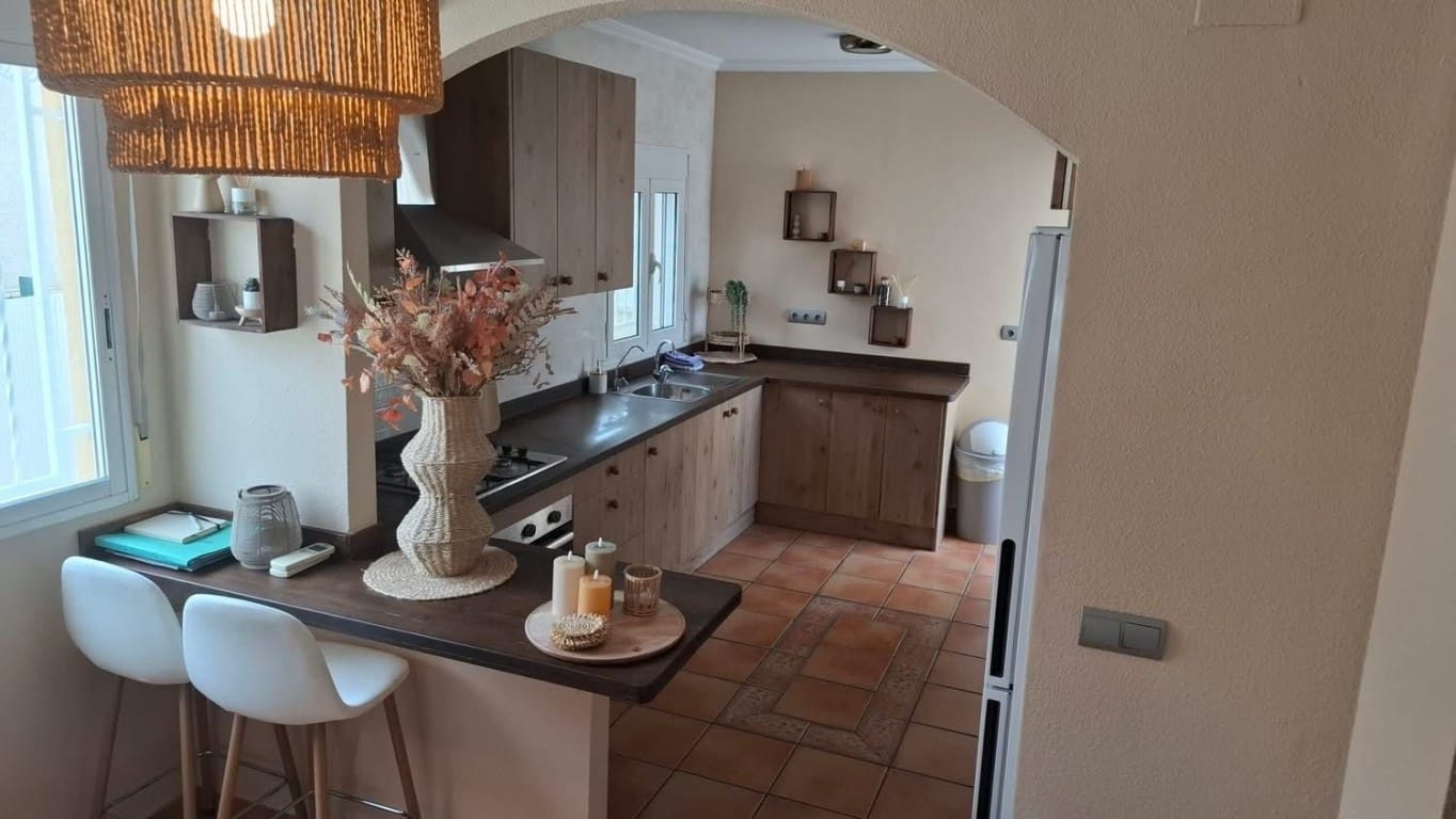 3 soveværelse Villa til salg i Polop med swimmingpool - € 259.000 (Ref: 9760997)