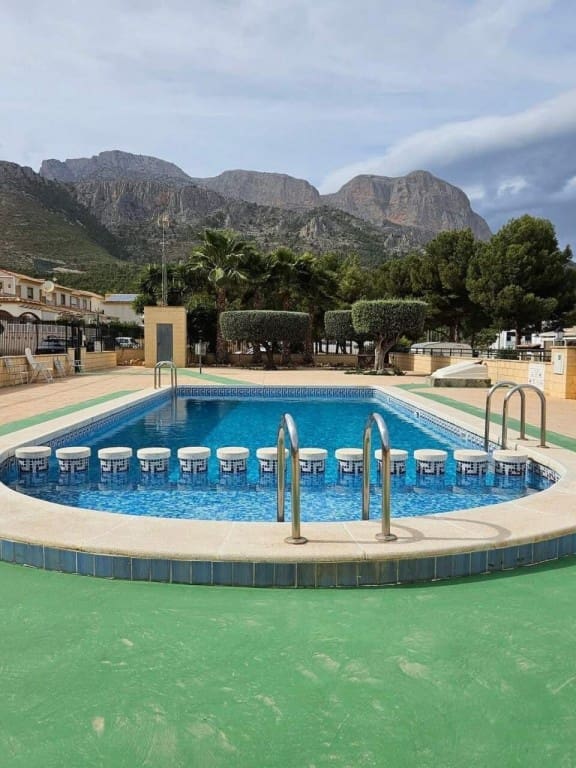 3 soveværelse Villa til salg i Polop med swimmingpool - € 259.000 (Ref: 9760997)