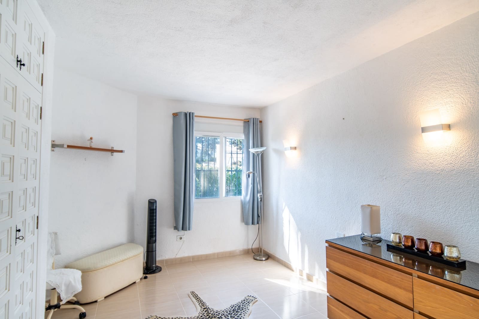 4 sypialnia Willa na sprzedaż w Javea / Xabia z garażem - 599 000 € (Ref: 9760999)