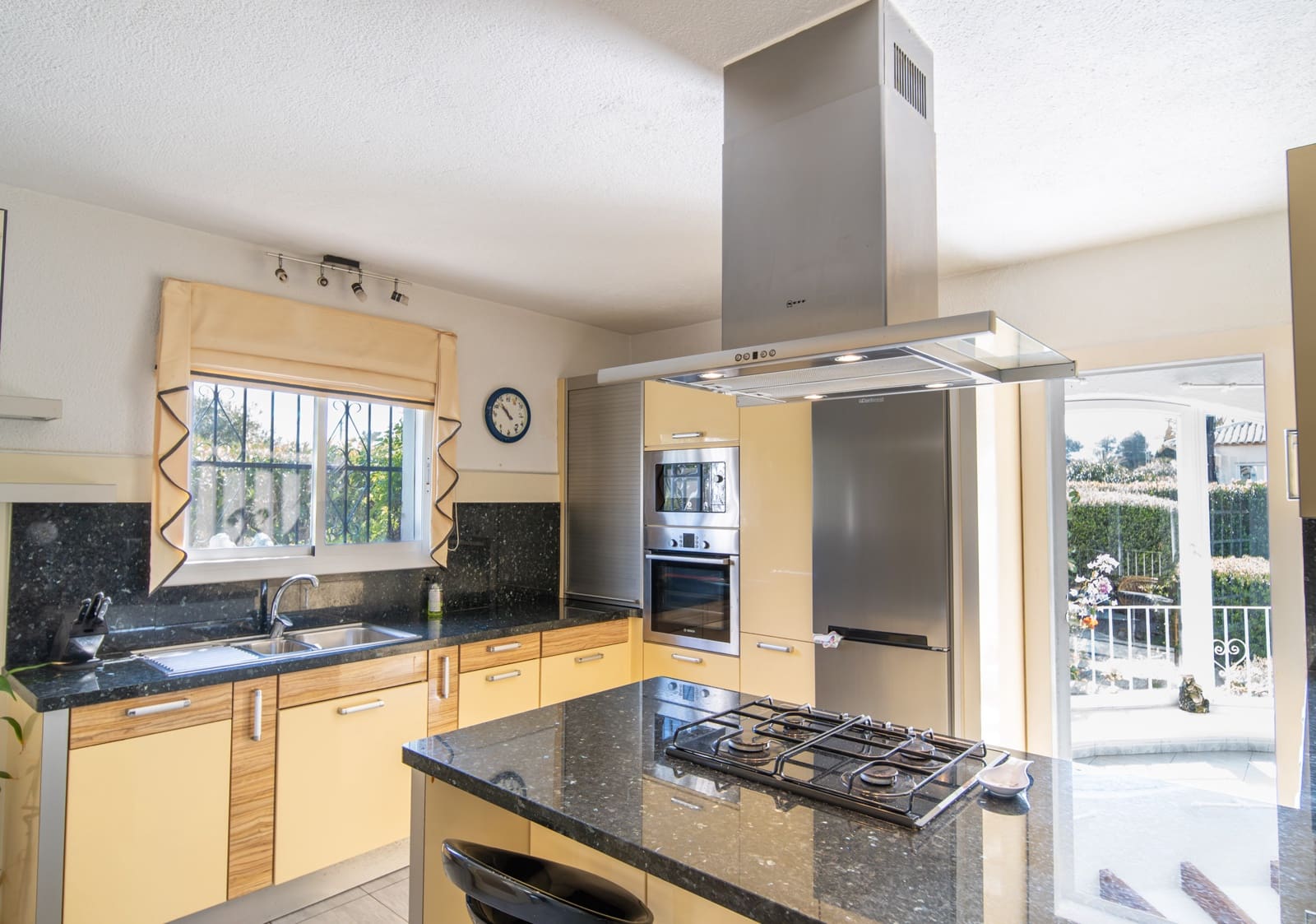 4 sypialnia Willa na sprzedaż w Javea / Xabia z garażem - 599 000 € (Ref: 9760999)