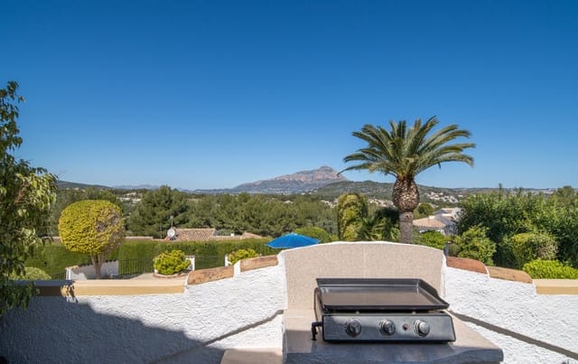 4 bedroom Villa for sale in Javea / Xàbia - € 795,000 (Ref: 9761001)