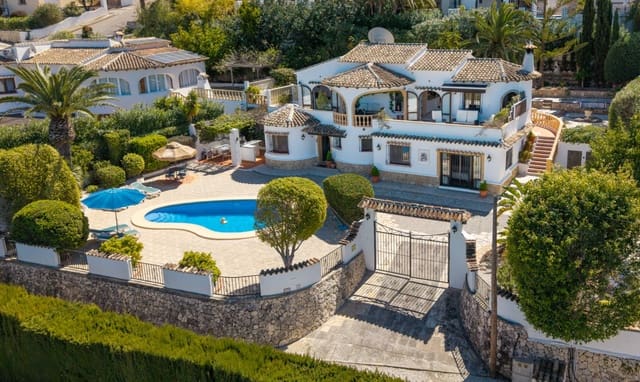 4 bedroom Villa for sale in Javea / Xàbia - € 795,000 (Ref: 9761001)