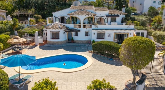 4 bedroom Villa for sale in Javea / Xàbia - € 795,000 (Ref: 9761001)