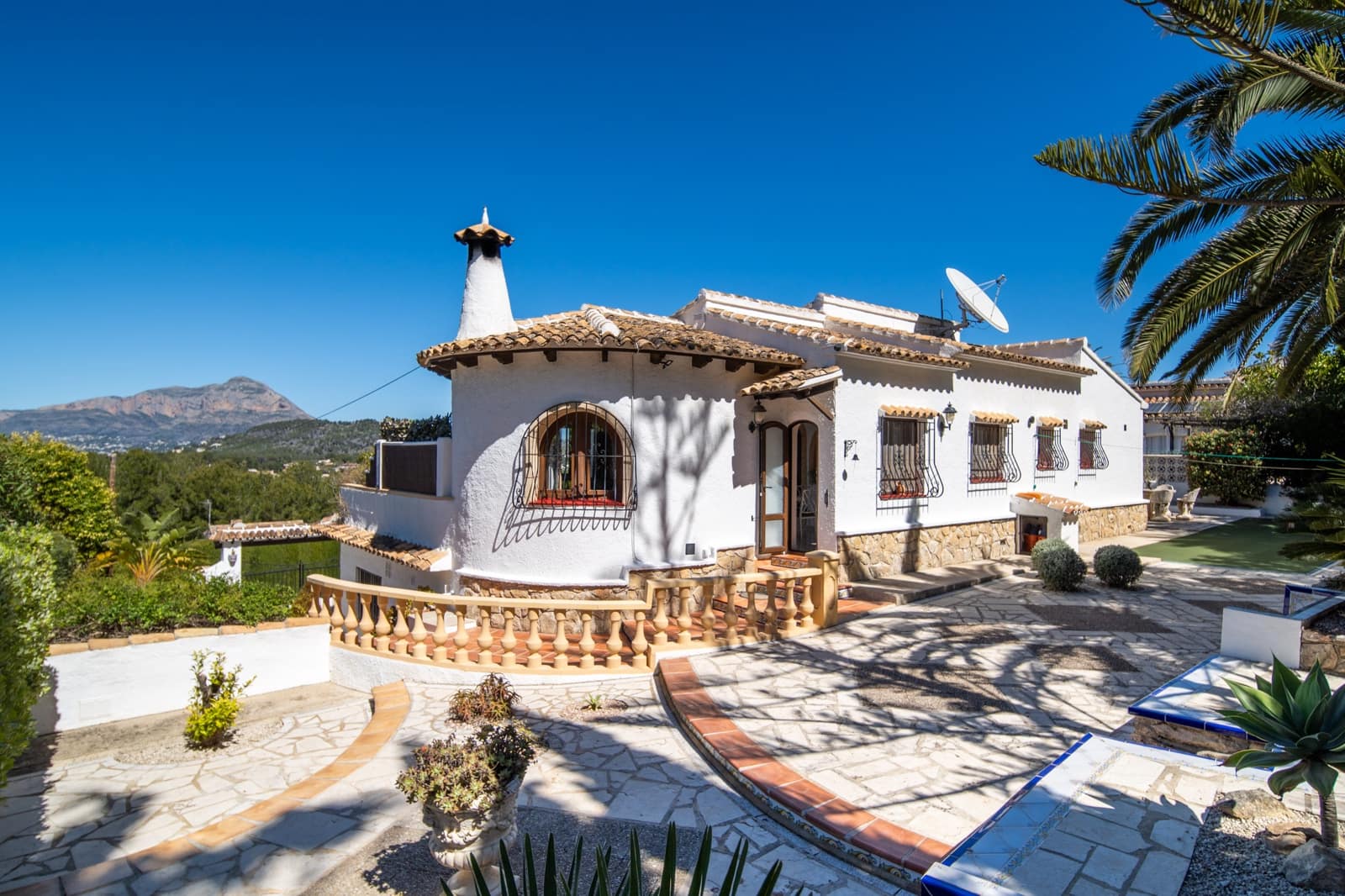 4 bedroom Villa for sale in Javea / Xabia - € 795,000 (Ref: 9761001)
