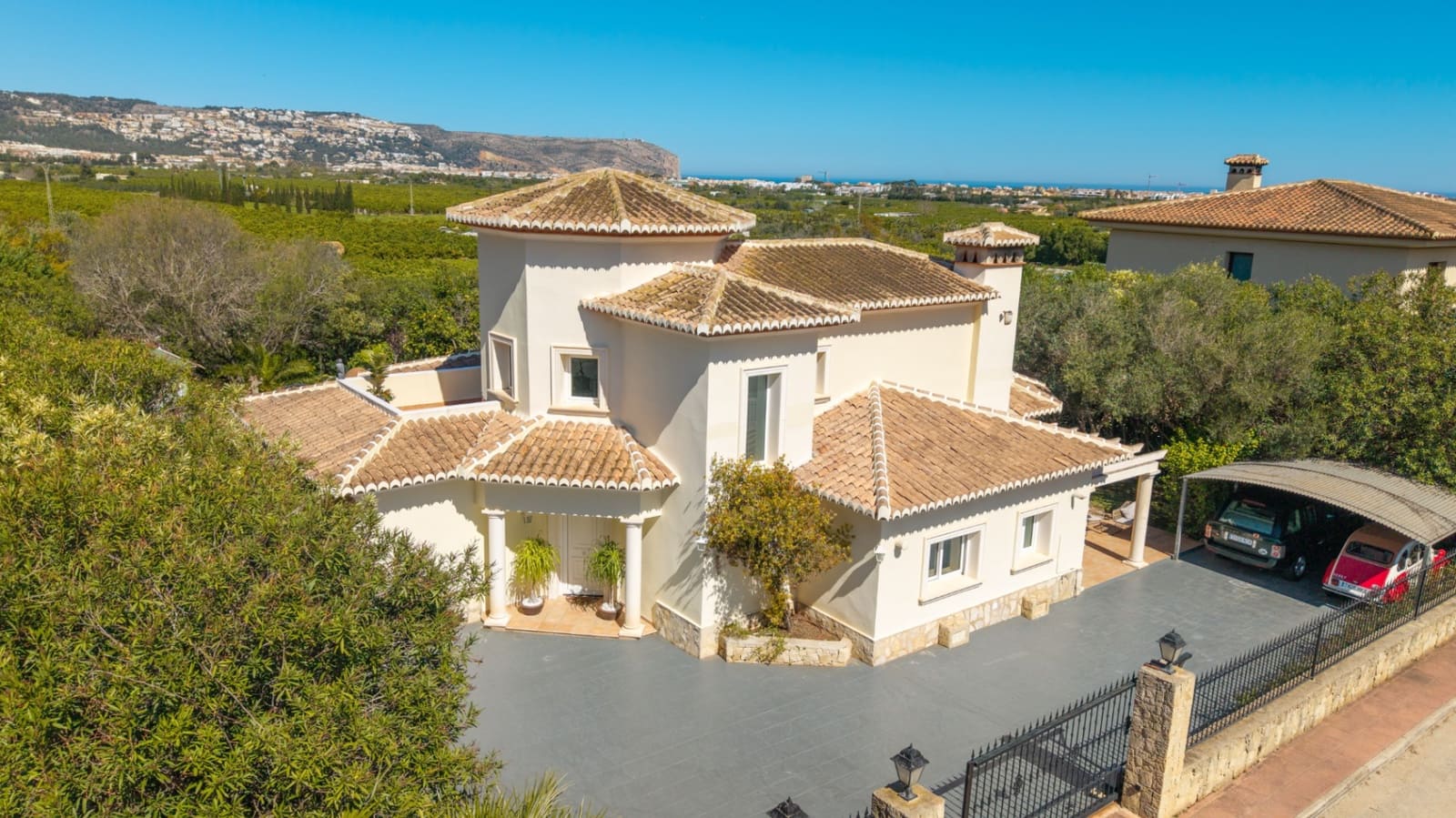 3 bedroom Villa for sale in Javea / Xabia with garage - € 949,000 (Ref: 9761004)