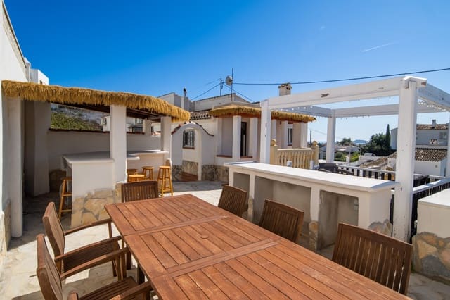 4 bedroom Villa for sale in Javea / Xàbia with garage - € 895,000 (Ref: 9761005)
