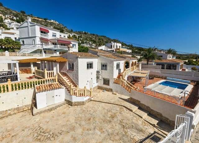 4 bedroom Villa for sale in Javea / Xàbia with garage - € 895,000 (Ref: 9761005)