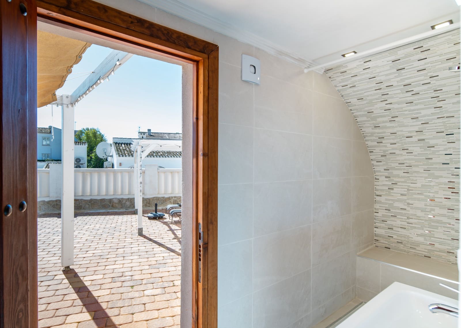 4 bedroom Villa for sale in Javea / Xabia with garage - € 895,000 (Ref: 9761005)