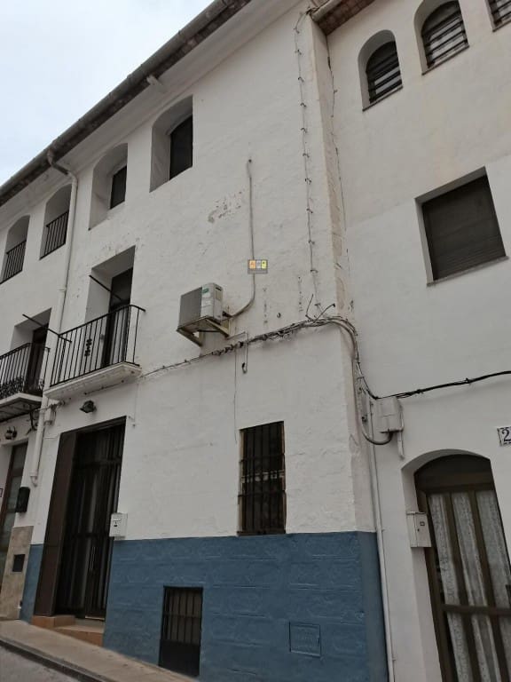 4 sypialnia Dom na sprzedaż w Callosa d'En Sarria - 220 000 € (Ref: 9761007)
