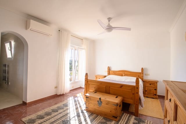 5 makuuhuone Huvila myytävänä paikassa Centro ciudad, Javea / Xàbia mukana 
autotalli - 840 000 € (Ref: 9765335)