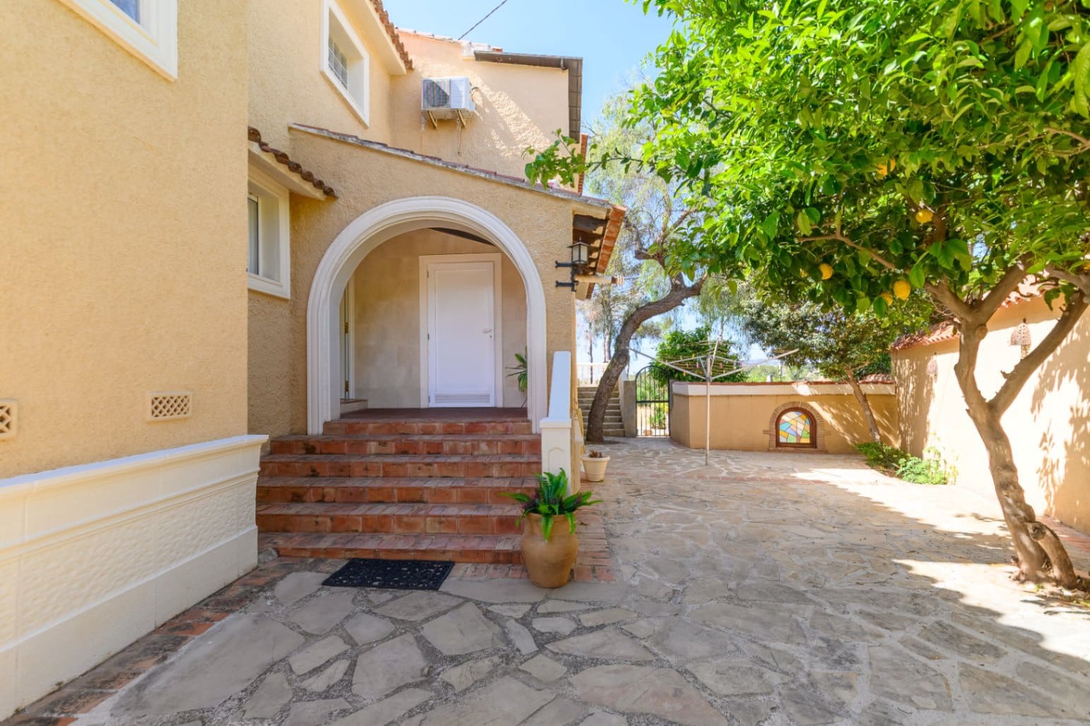 5 Zimmer Villa zu verkaufen in Benissa mit Pool Garage - 895.000 € (Ref: 9803783)