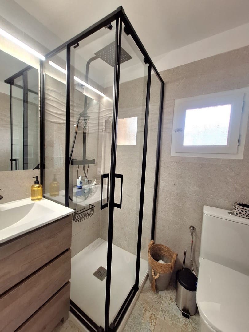 5 bedroom Villa for sale in Moraira with pool - € 1,200,000 (Ref: 9832369)