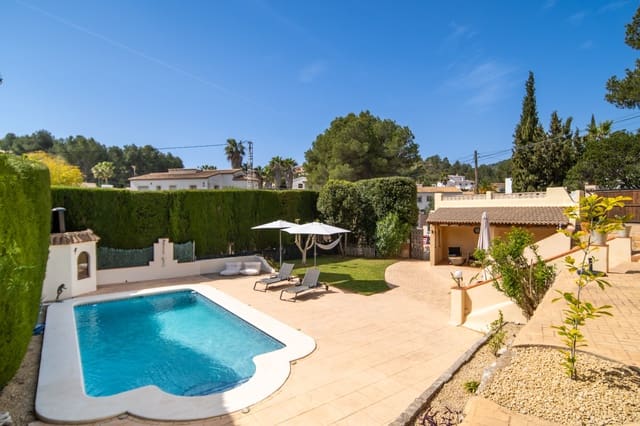 3 chambre Villa/Maison à vendre à Javea / Xàbia avec garage - 620 000 € (Ref: 9832371)