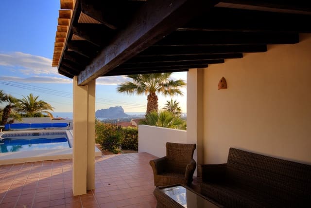 5 soveværelse Villa til salg i Montemar, Benissa med swimmingpool - € 799.000 (Ref: 9832790)