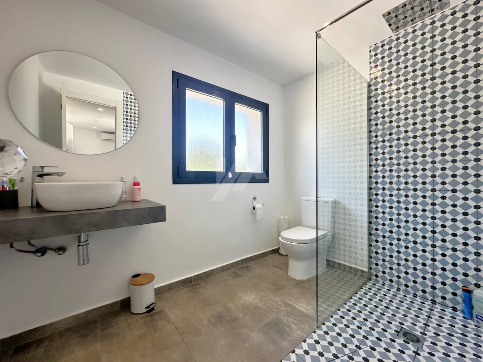 4 bedroom Villa for sale in Benissa with pool garage - € 1,199,000 (Ref: 9832795)
