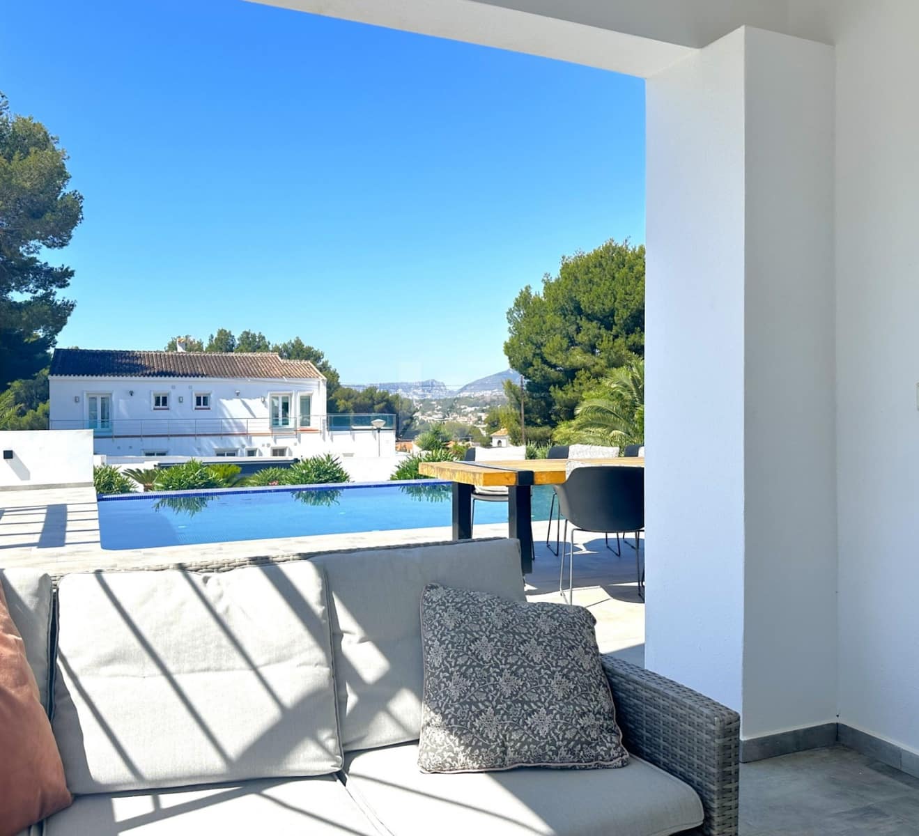 4 bedroom Villa for sale in Benissa with pool garage - € 1,199,000 (Ref: 9832795)