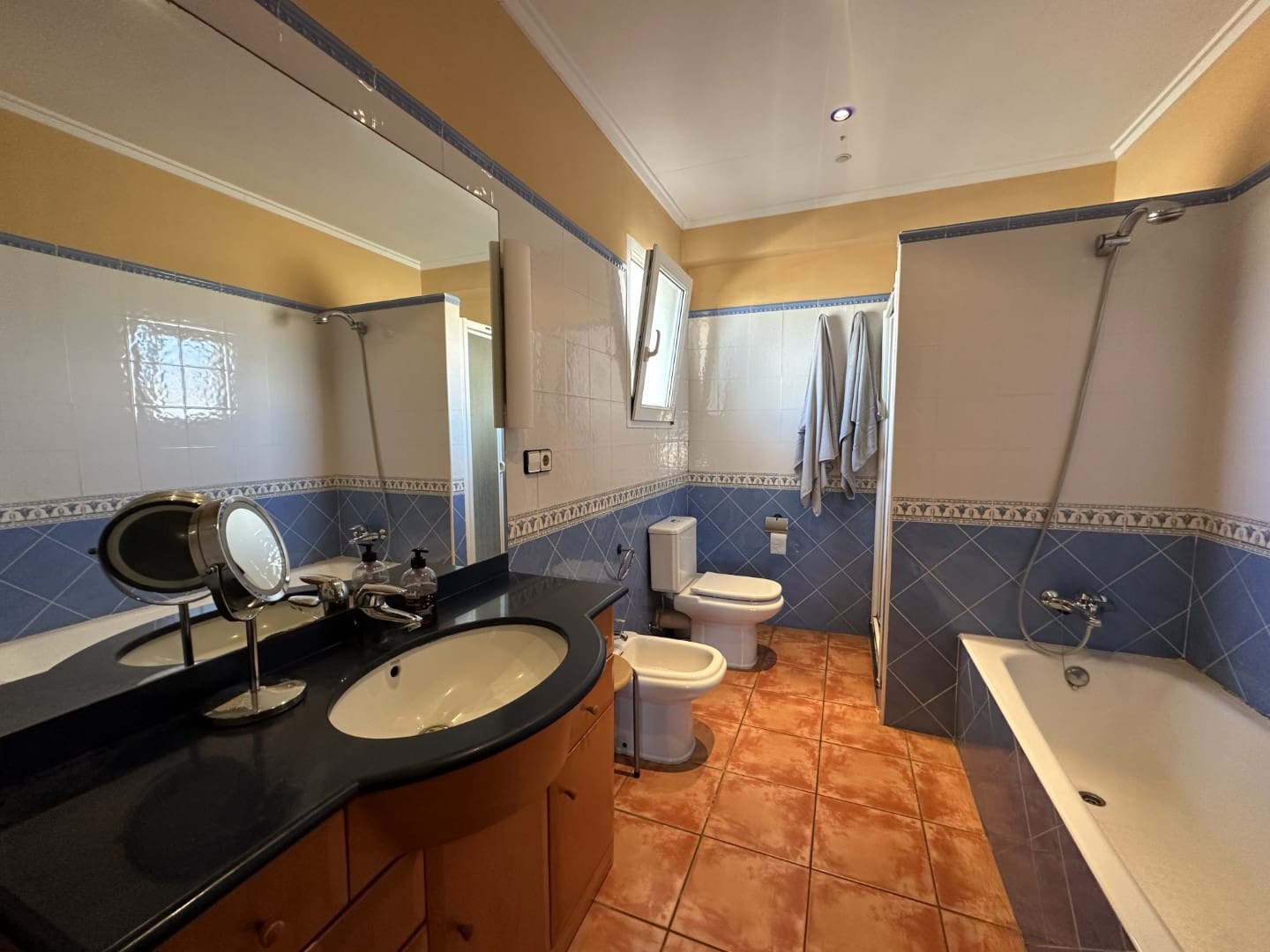 3 quarto Penthouse para venda em Denia com garagem - 440 000 € (Ref: 9832799)