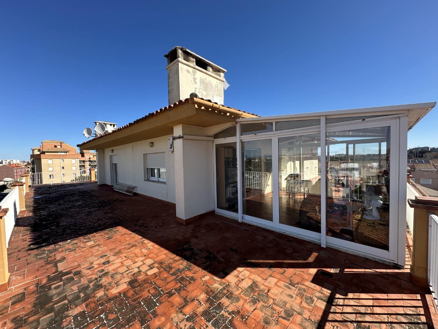 3 quarto Penthouse para venda em Denia com garagem - 440 000 € (Ref: 9832799)