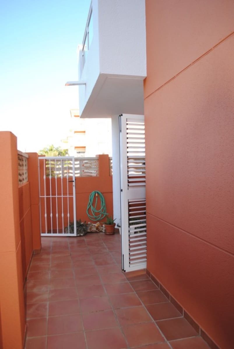 Apartamento de 2 habitaciones en Dénia en venta con piscina garaje - 280.000 € (Ref: 9832804)