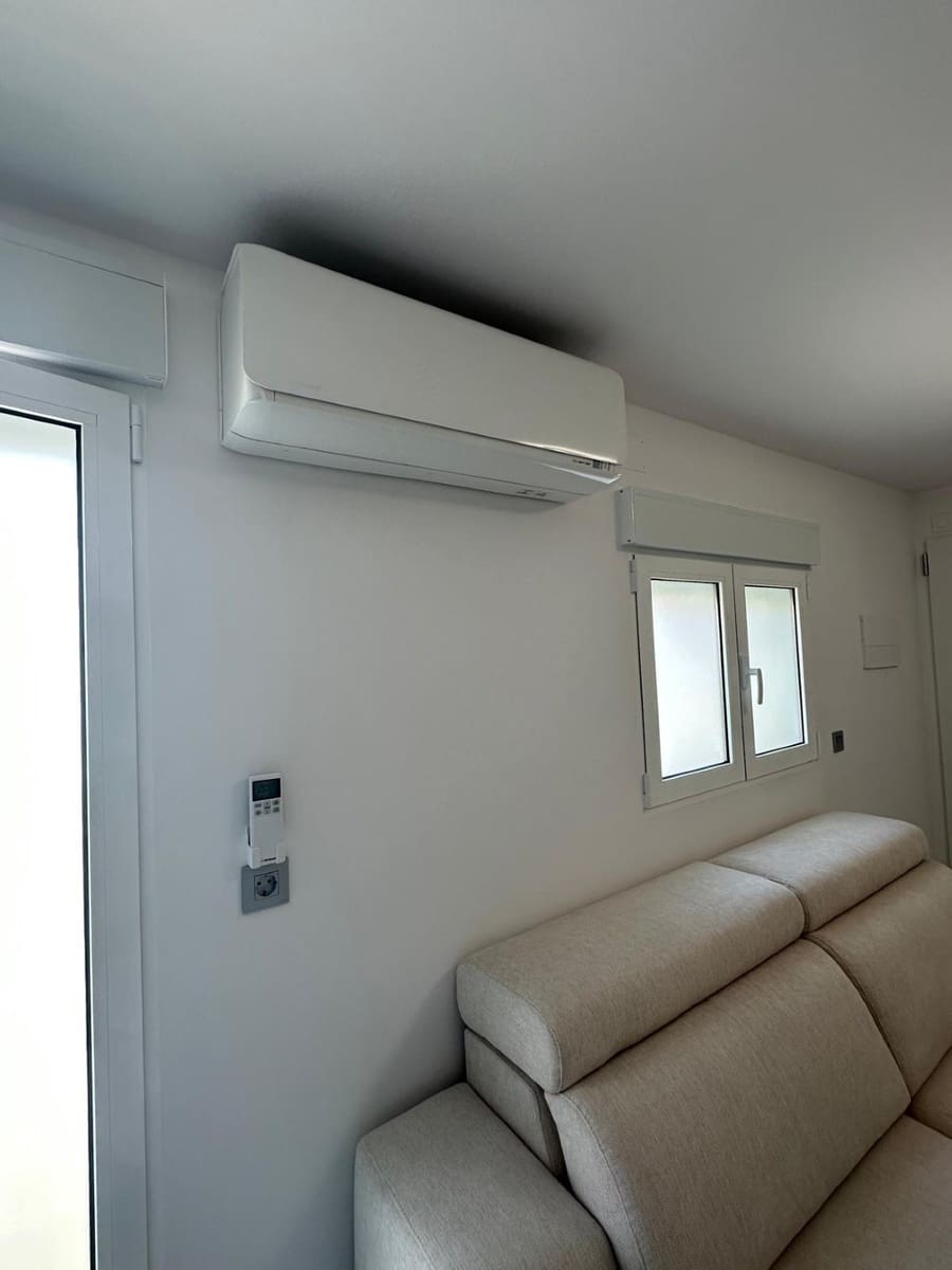 2 bedroom Flat for sale in Denia - € 187,000 (Ref: 9832806)