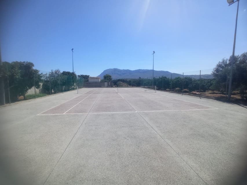 3 sovrum Villa till salu i Denia med pool garage - 890 000 € (Ref: 9832807)