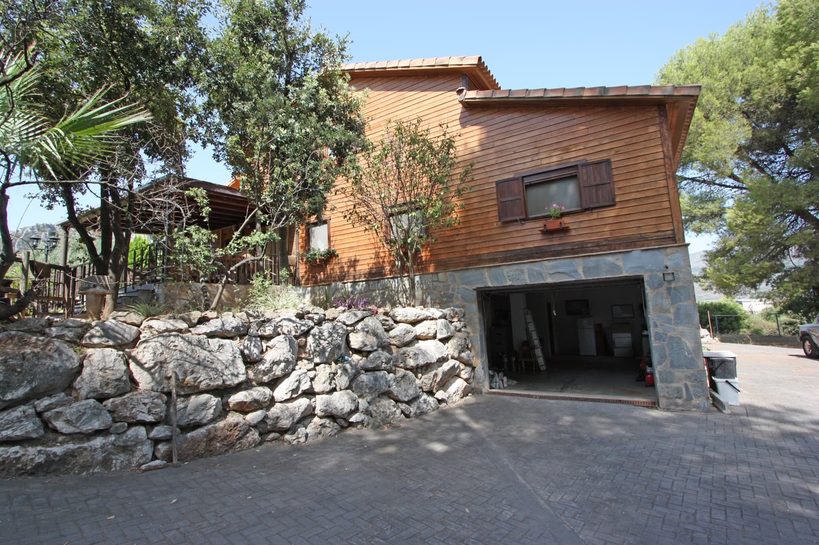 3 bedroom Villa for sale in Orba with pool garage - € 899,000 (Ref: 9832810)