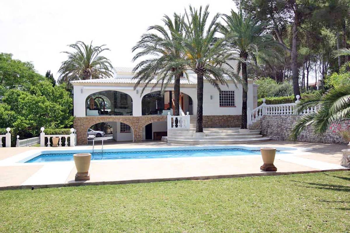 8 bedroom Villa for sale in Javea / Xabia with pool garage - € 2,100,000 (Ref: 9832816)