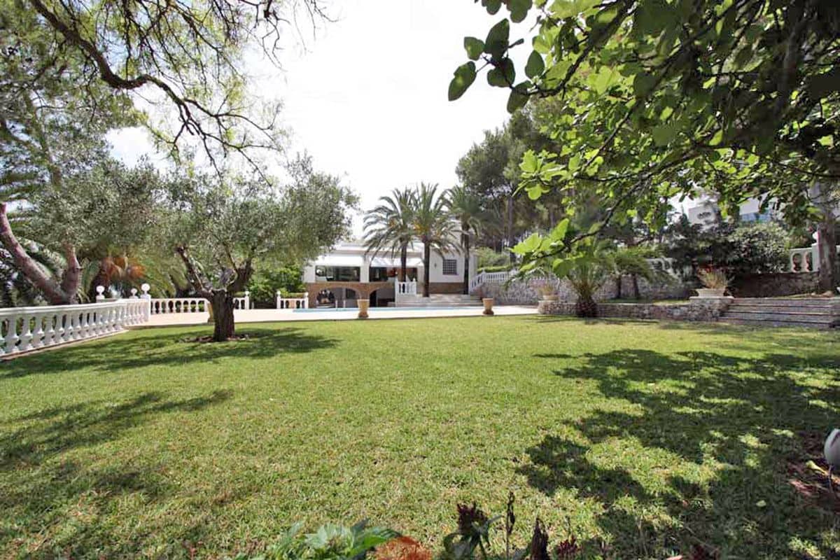 8 bedroom Villa for sale in Javea / Xabia with pool garage - € 2,100,000 (Ref: 9832816)