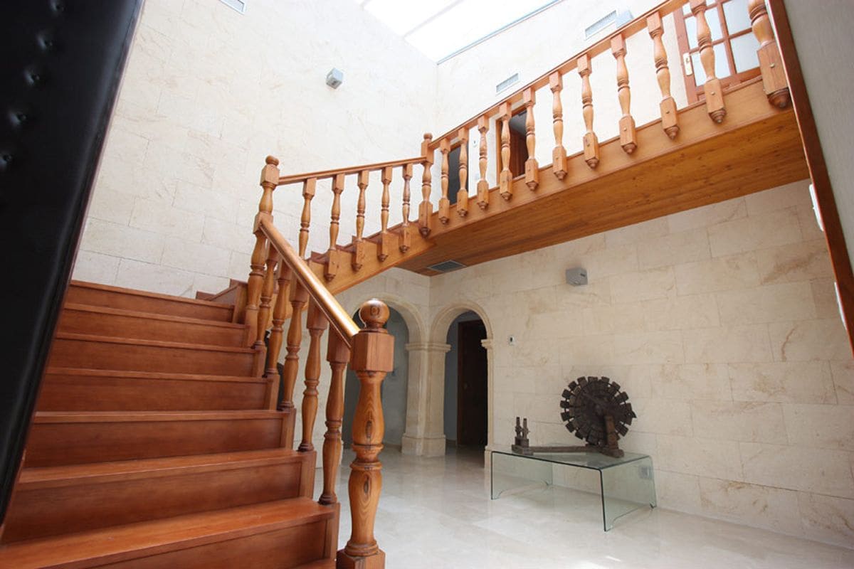 8 bedroom Villa for sale in Javea / Xabia with pool garage - € 2,100,000 (Ref: 9832816)