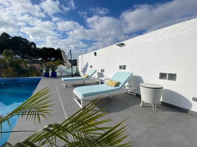 3 soverom Villa til salgs i Moraira, Teulada-Moraira med svømmebasseng - € 995 000 (Ref: 9832817)