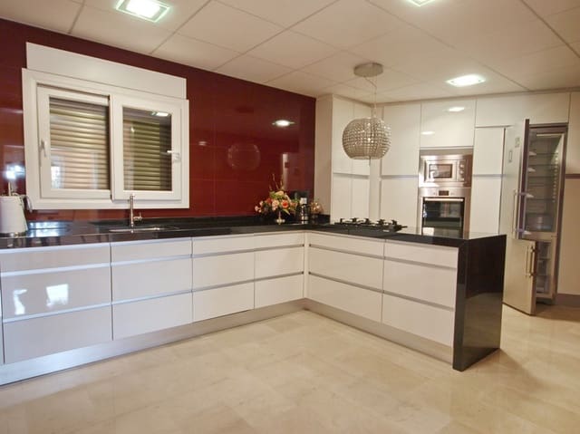 4 soverom Villa til salgs i Benissa med svømmebasseng - € 1 350 000 (Ref: 9832821)