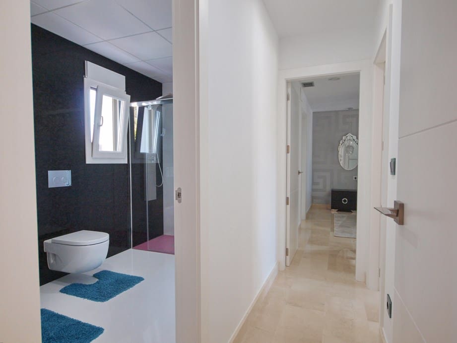 4 bedroom Villa for sale in Benissa with pool - € 1,350,000 (Ref: 9832821)