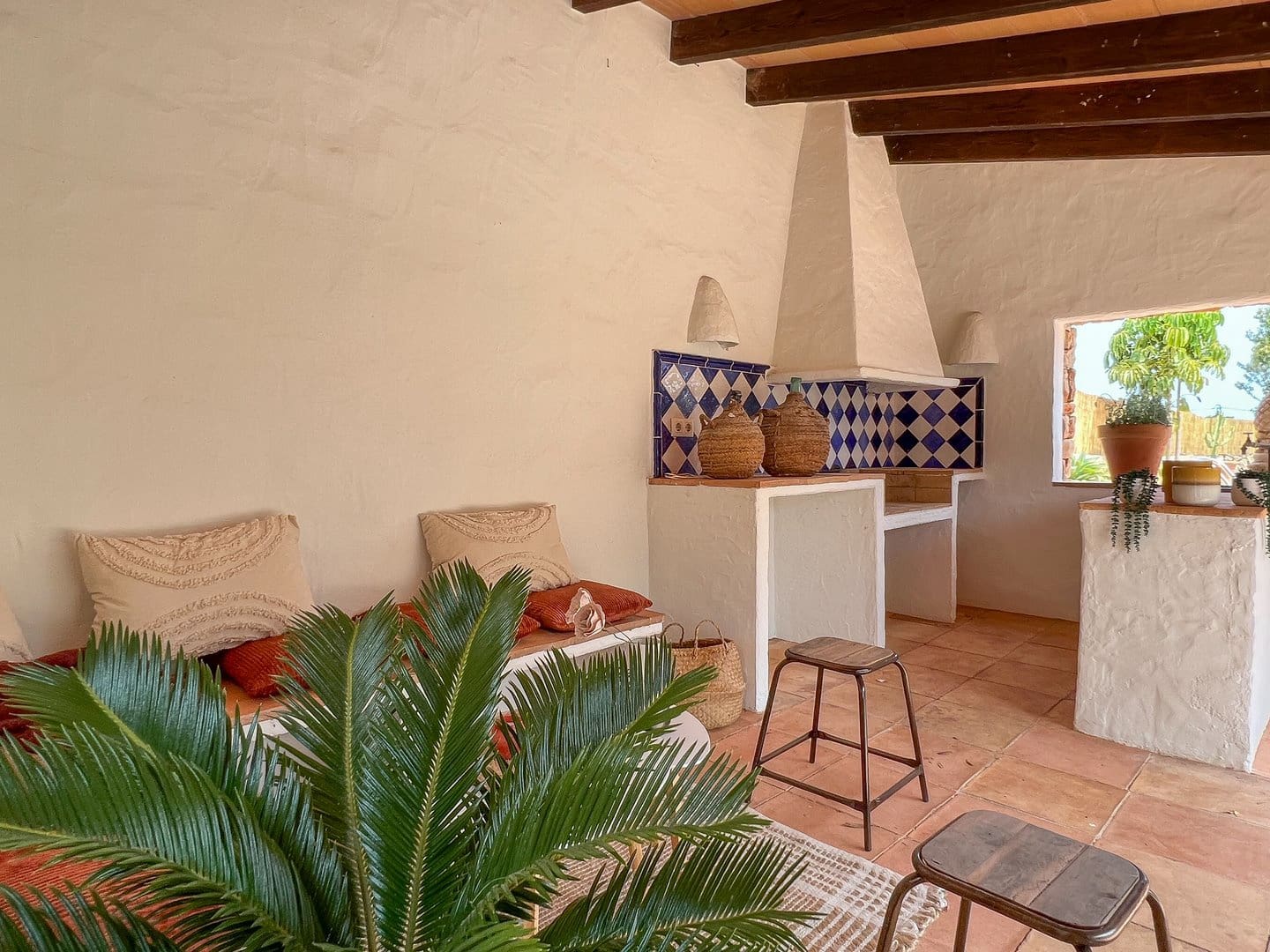 4 bedroom Villa for sale in Benissa - € 1,295,000 (Ref: 9832822)