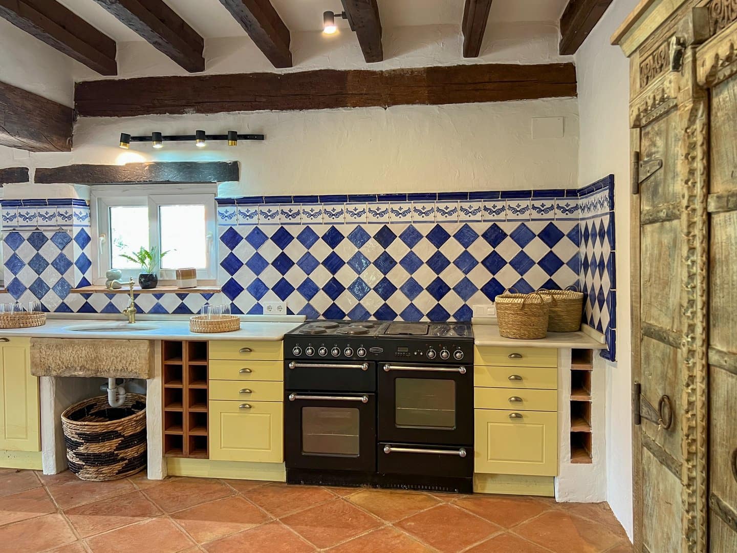 4 bedroom Villa for sale in Benissa - € 1,295,000 (Ref: 9832822)