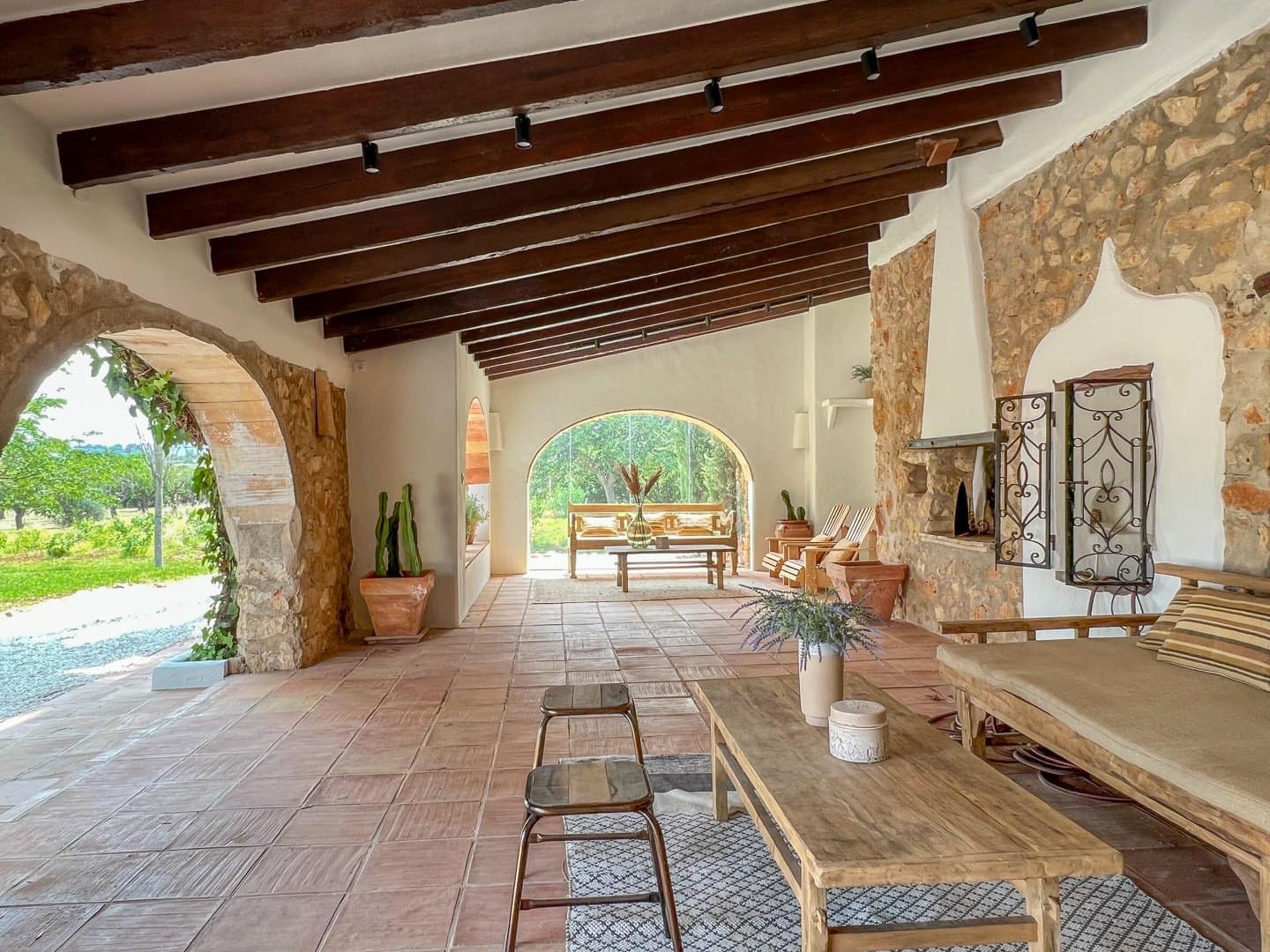 4 bedroom Villa for sale in Benissa - € 1,295,000 (Ref: 9832822)