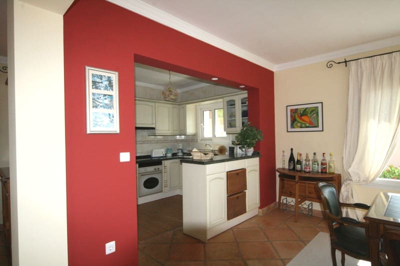 4 bedroom Villa for sale in Moraira - € 965,000 (Ref: 9832823)