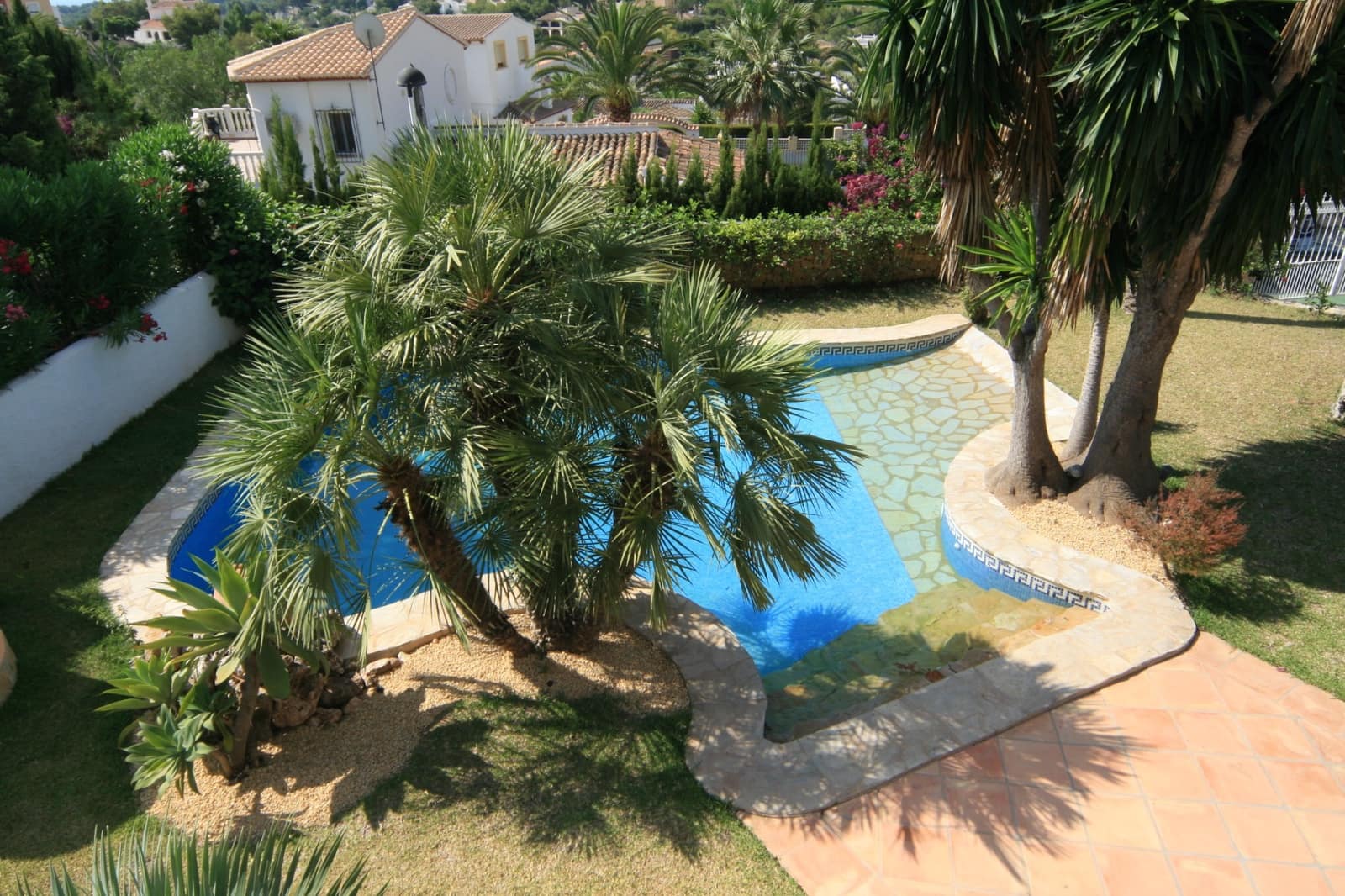 4 bedroom Villa for sale in Moraira - € 965,000 (Ref: 9832823)