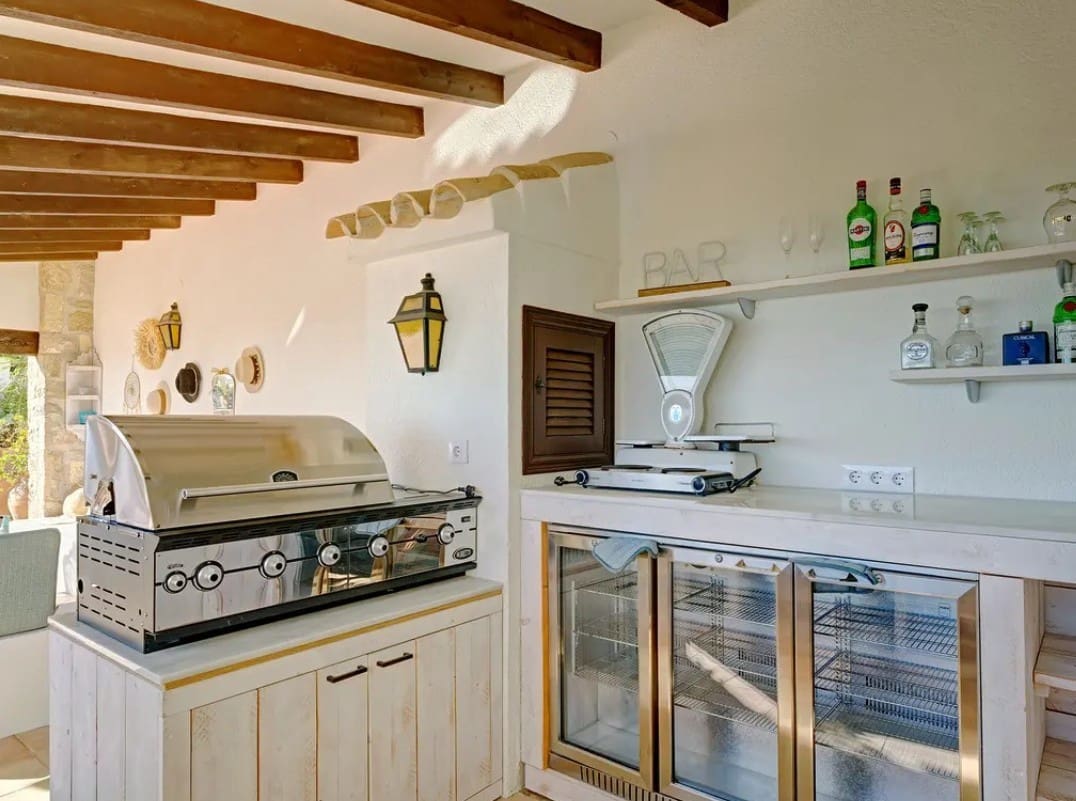 6 slaapkamer Villa te koop in Benissa - € 1.685.000 (Ref: 9873902)